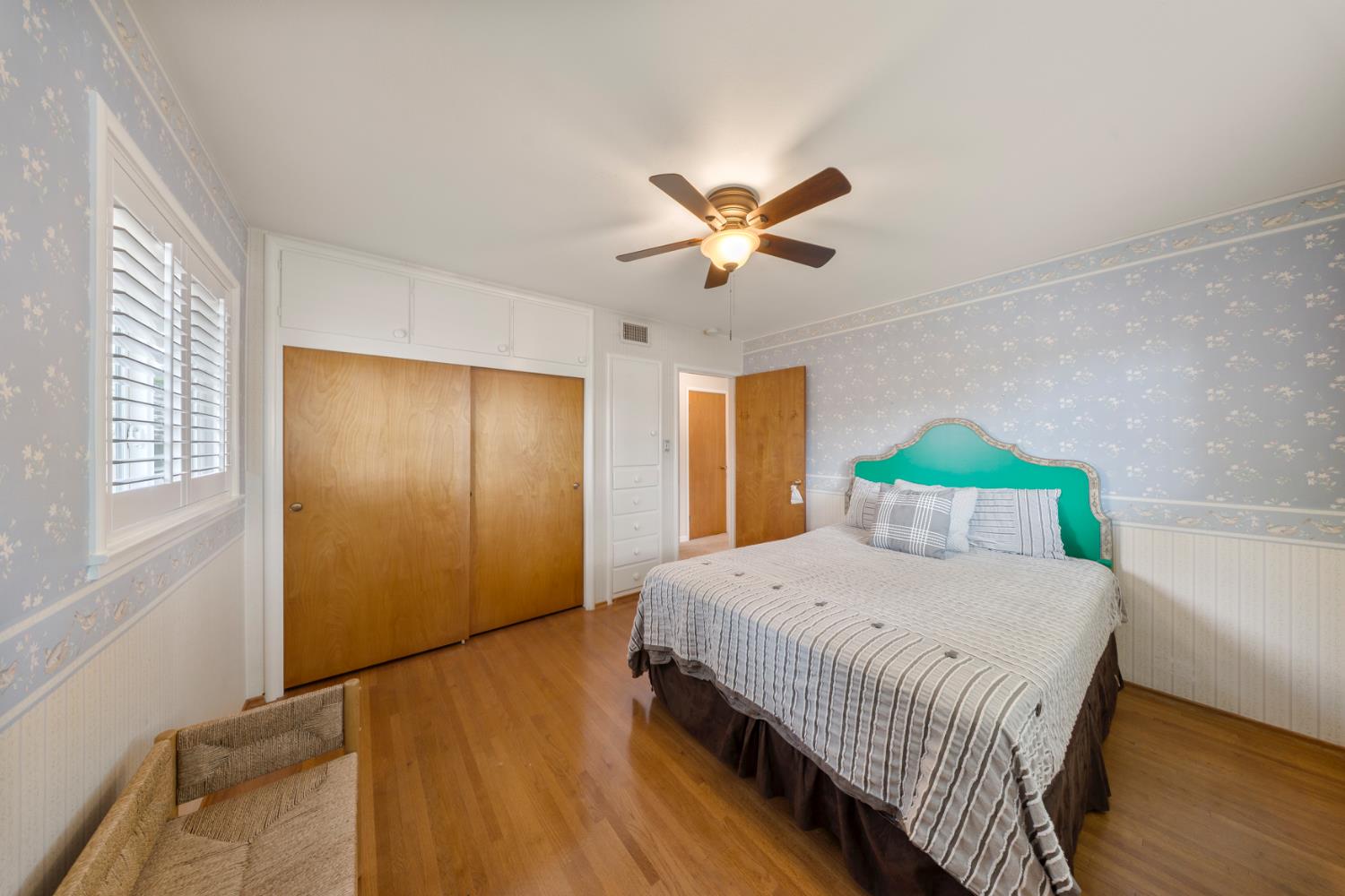 936 College Ave, Modesto, CA 95350