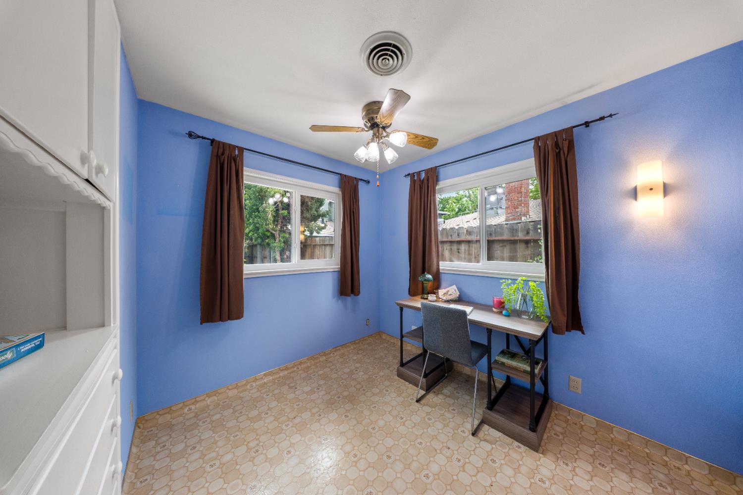 936 College Ave, Modesto, CA 95350