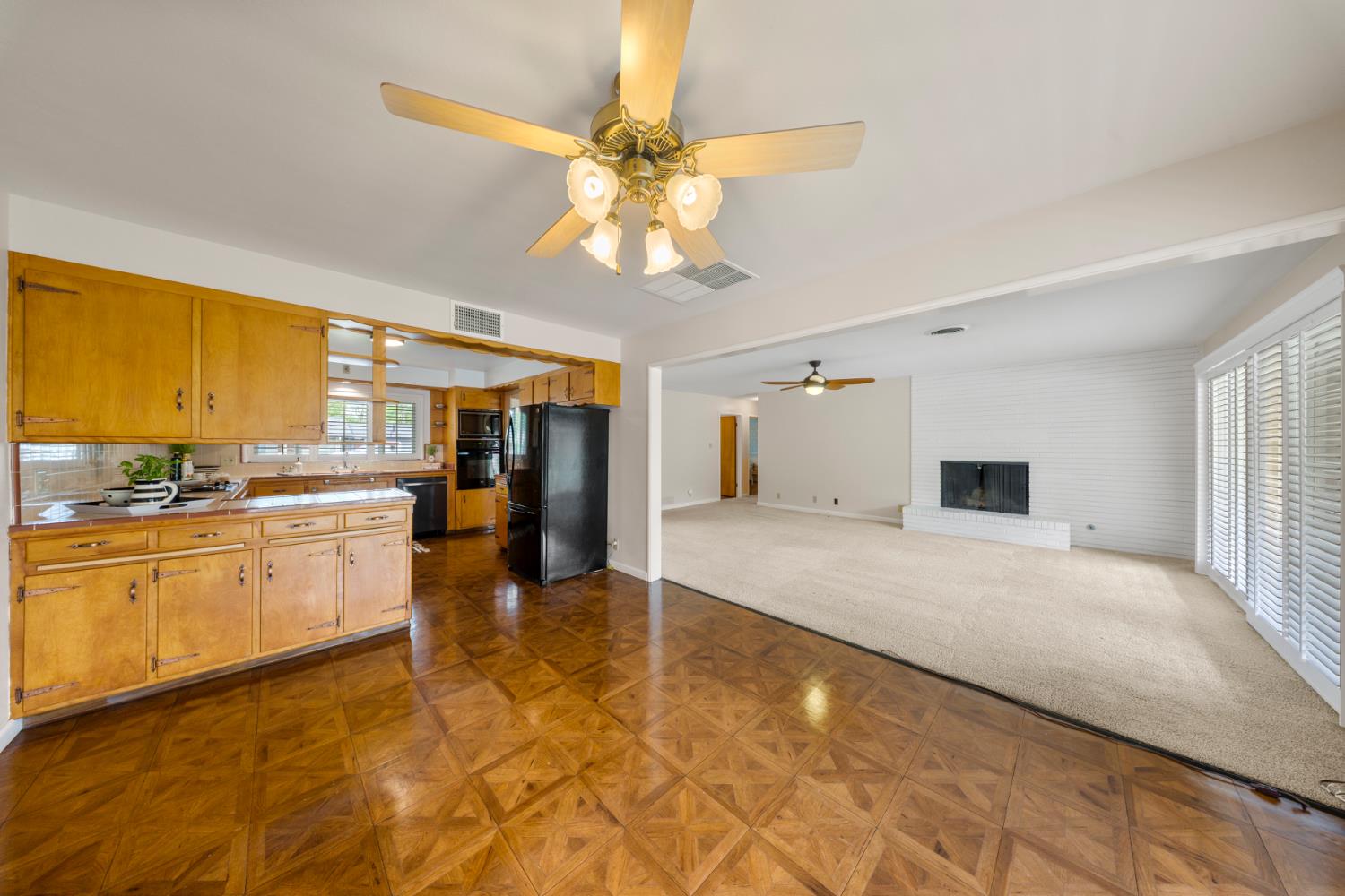 936 College Ave, Modesto, CA 95350