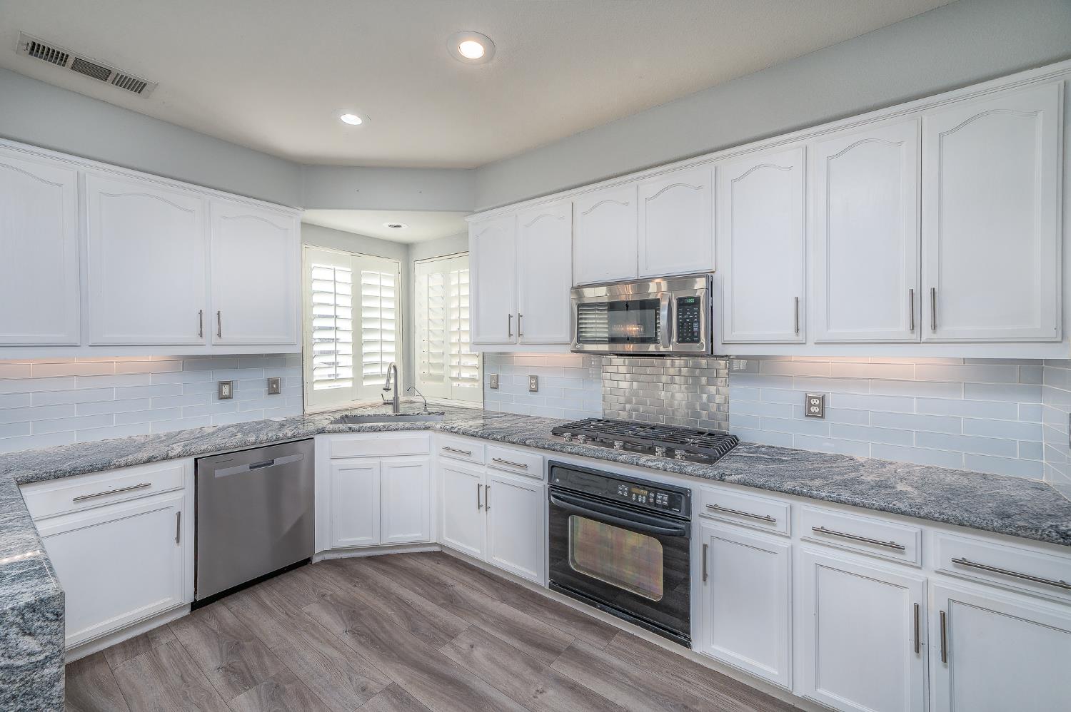 2800 Olympus Ct, Modesto, CA 95356