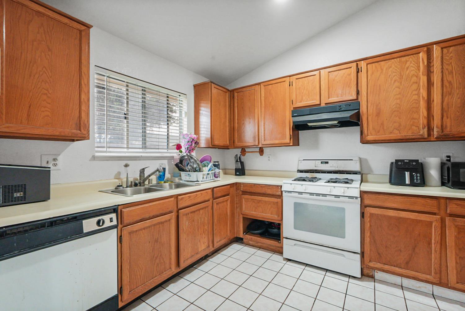 3816 Dano Ct, Ceres, CA 95307