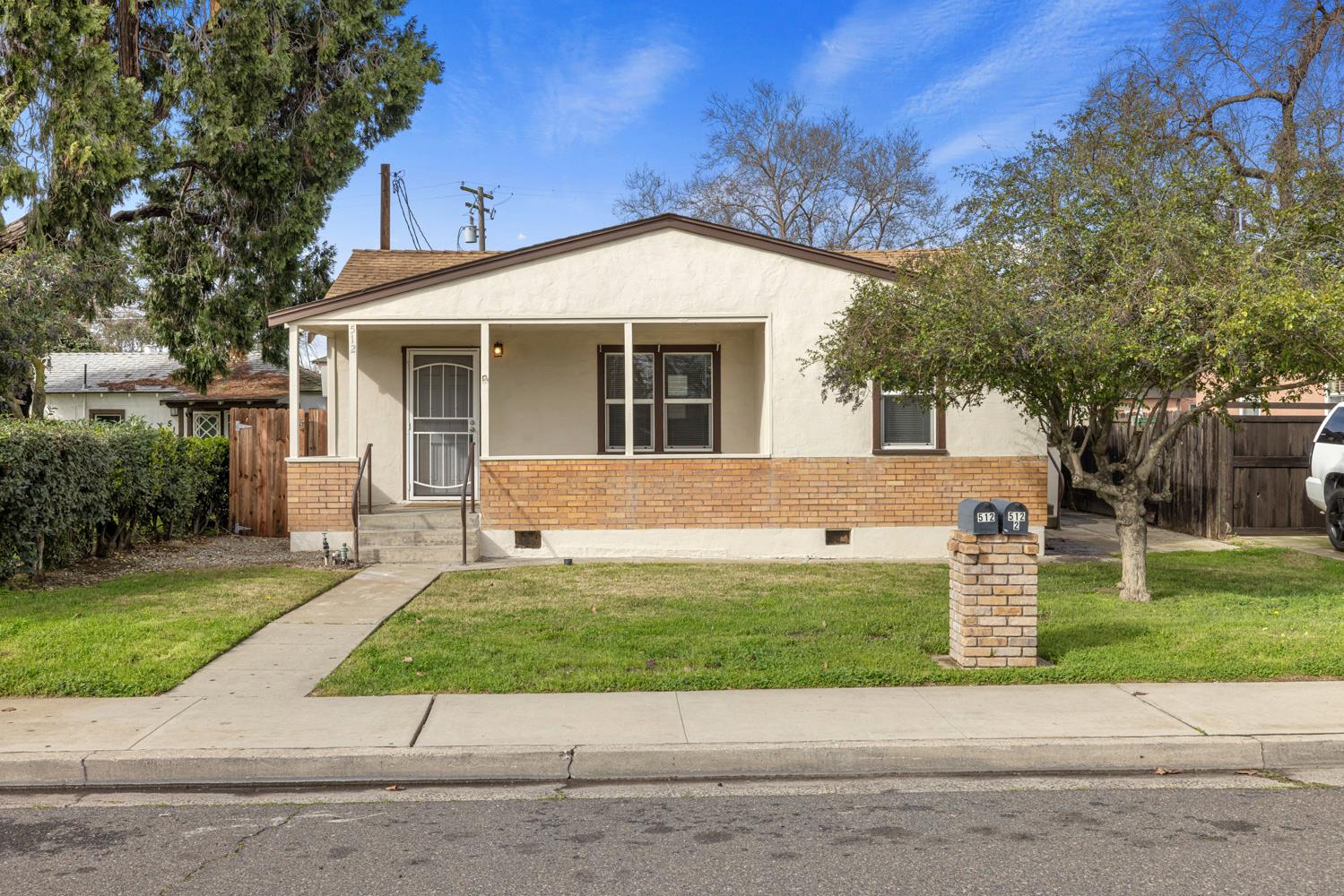 512 N Palm St, Turlock, CA 95380