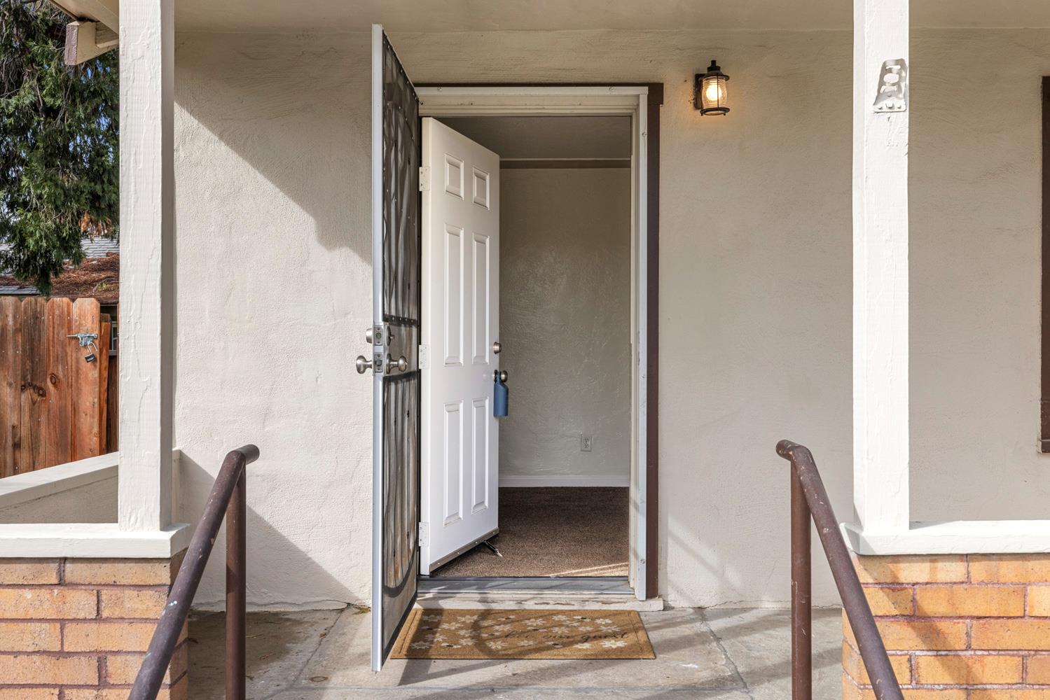 512 N Palm St, Turlock, CA 95380