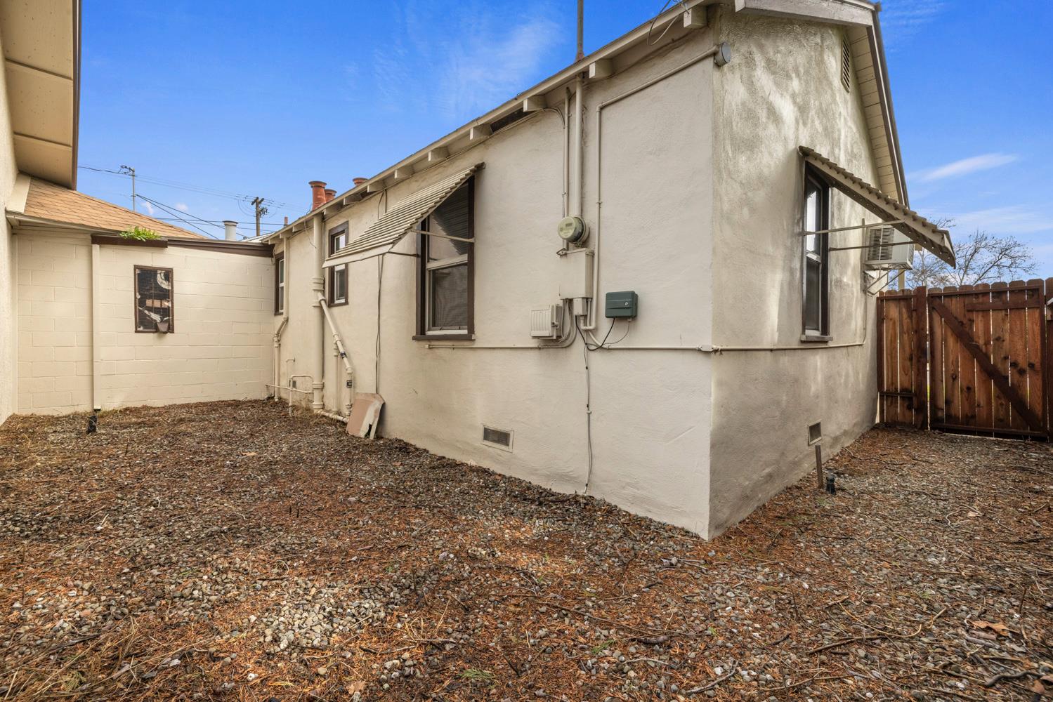 512 N Palm St, Turlock, CA 95380