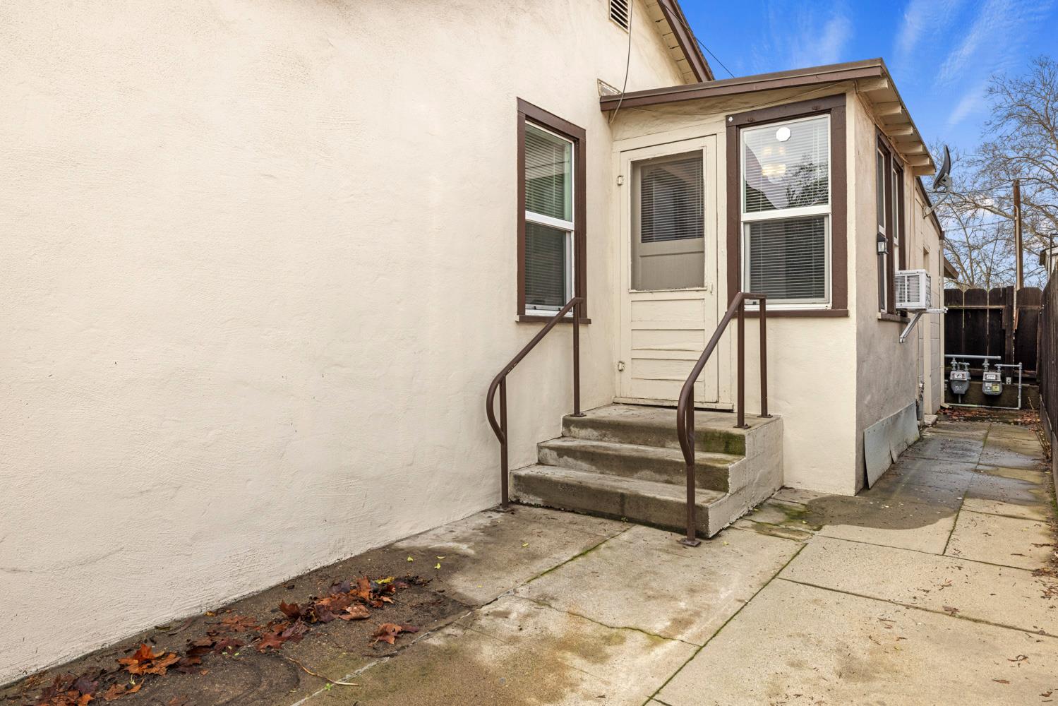 512 N Palm St, Turlock, CA 95380