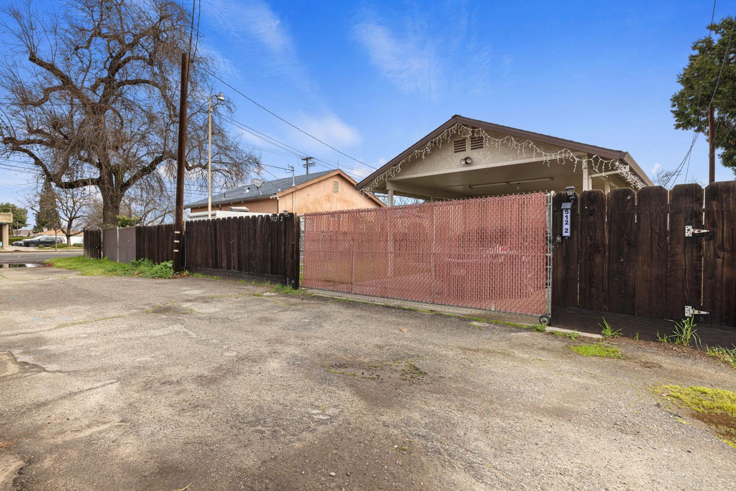 512 N Palm St, Turlock, CA 95380