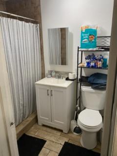 226 226 1/2 Ruberto St, Modesto, CA 95351