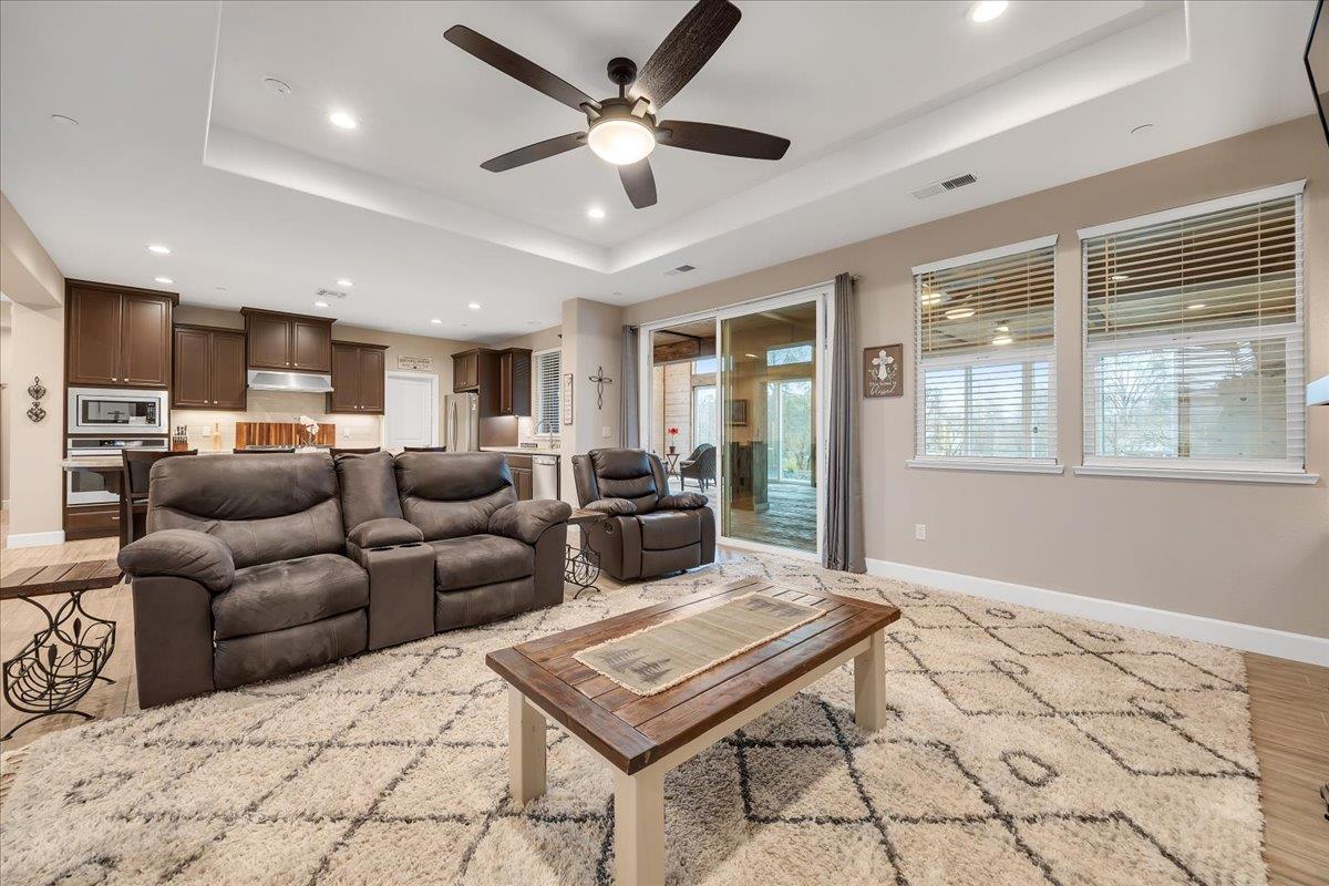 133 Palisades Pl, Copperopolis, CA 95228