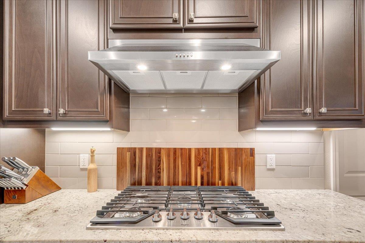 133 Palisades Pl, Copperopolis, CA 95228