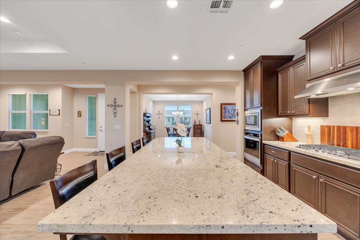 133 Palisades Pl, Copperopolis, CA 95228