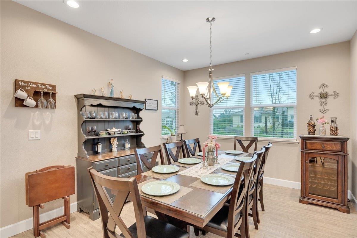 133 Palisades Pl, Copperopolis, CA 95228