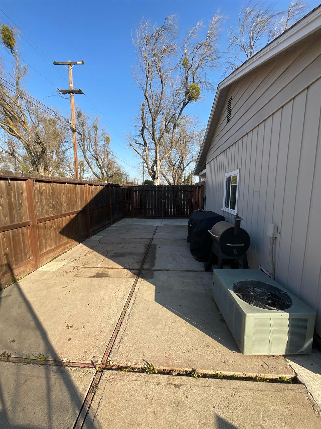 1905 La Cienega Dr., Modesto, CA 95350