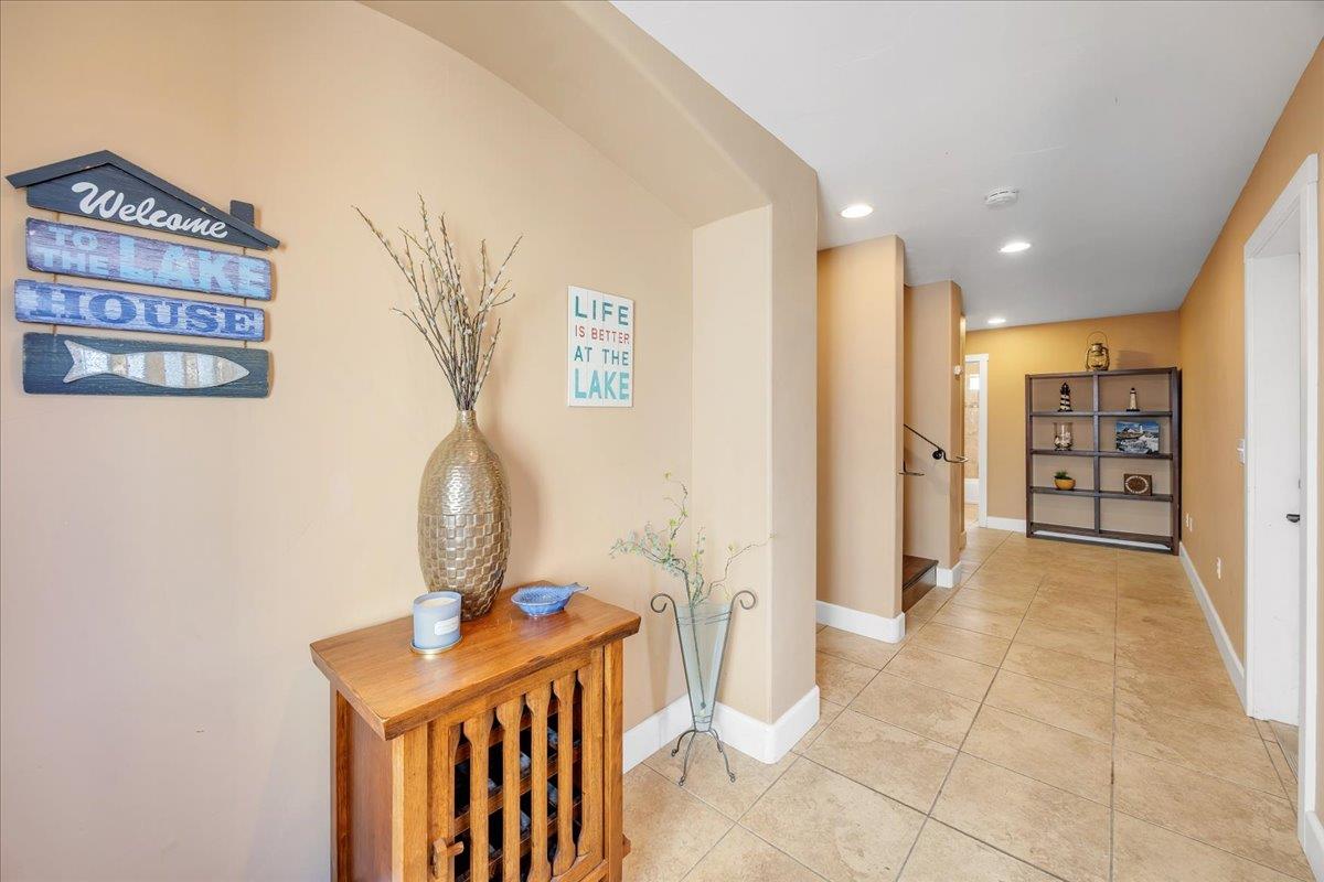 483 Sunrise Rd, Copperopolis, CA 95228