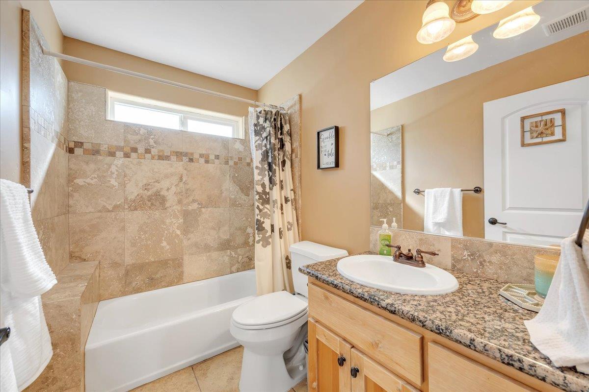 483 Sunrise Rd, Copperopolis, CA 95228