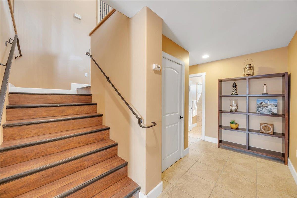 483 Sunrise Rd, Copperopolis, CA 95228