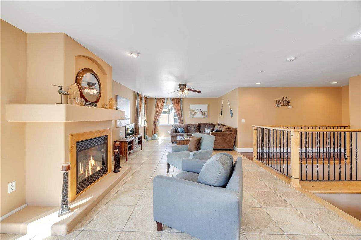 483 Sunrise Rd, Copperopolis, CA 95228