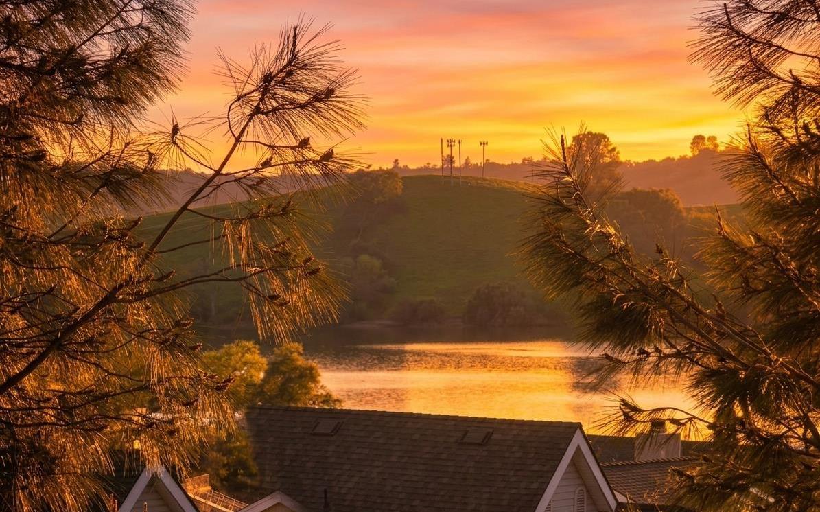 483 Sunrise Rd, Copperopolis, CA 95228