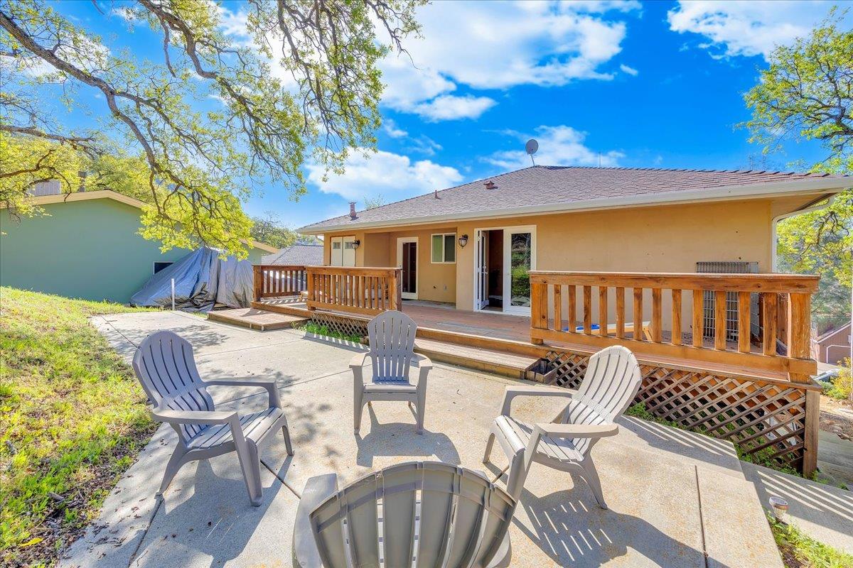 483 Sunrise Rd, Copperopolis, CA 95228