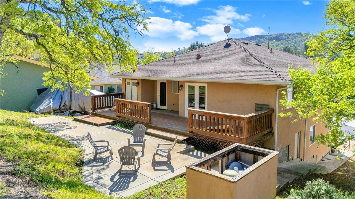 483 Sunrise Rd, Copperopolis, CA 95228