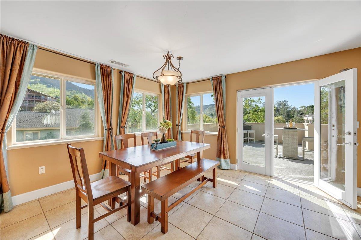 483 Sunrise Rd, Copperopolis, CA 95228