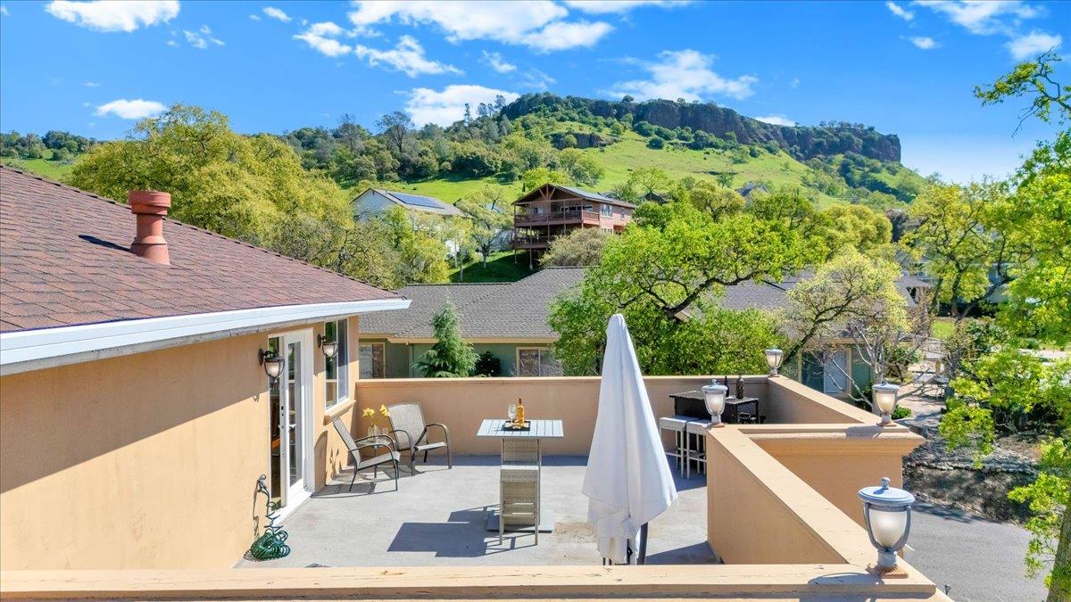 483 Sunrise Rd, Copperopolis, CA 95228