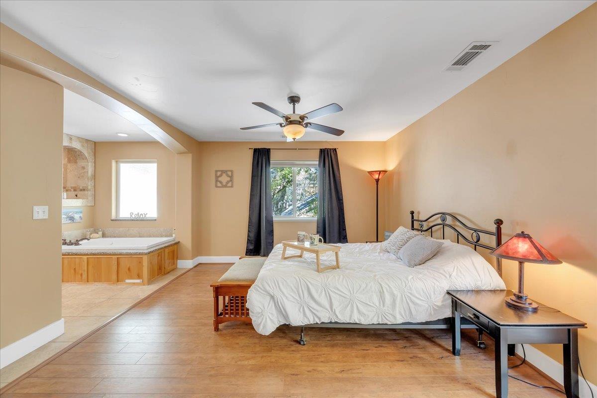 483 Sunrise Rd, Copperopolis, CA 95228