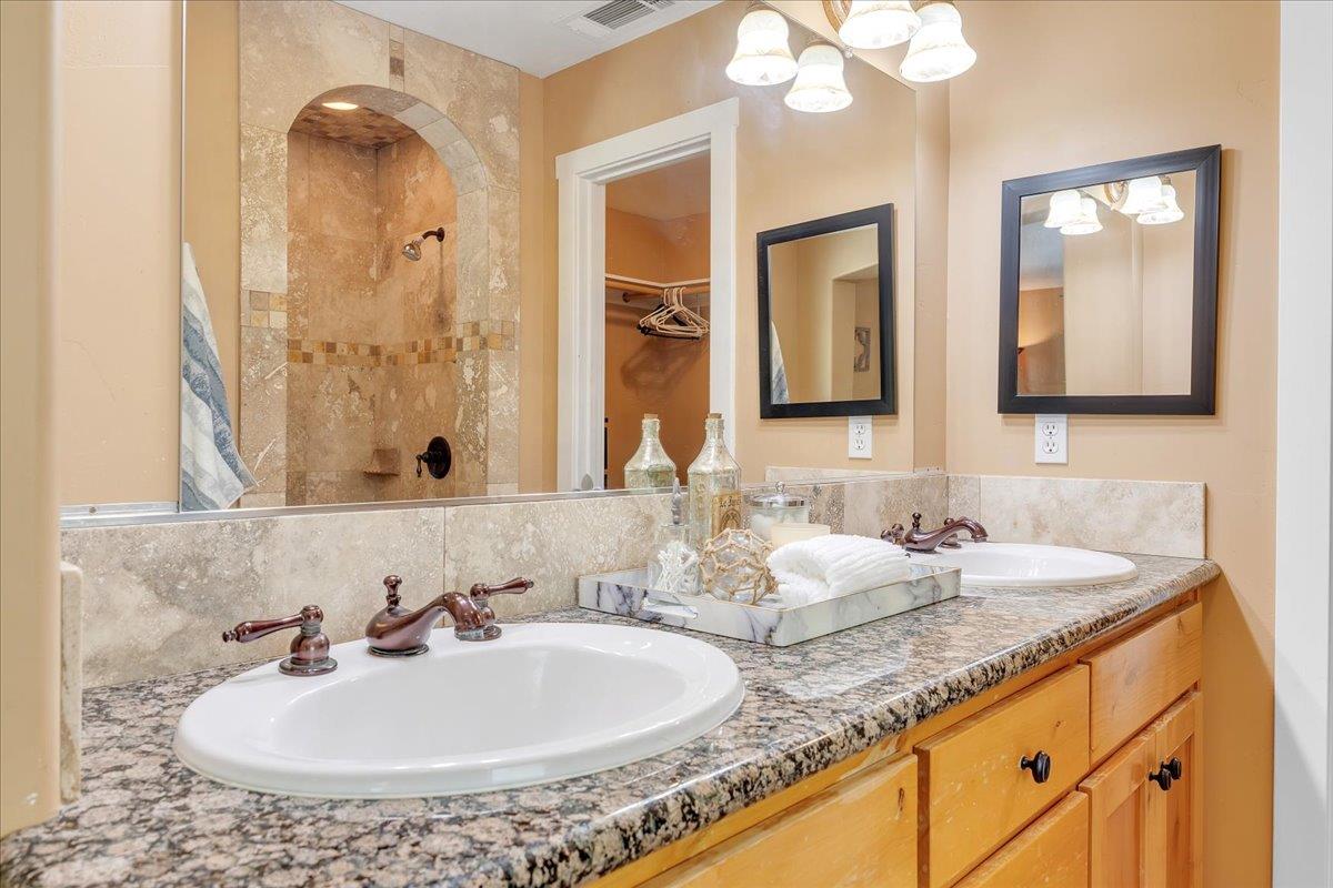 483 Sunrise Rd, Copperopolis, CA 95228