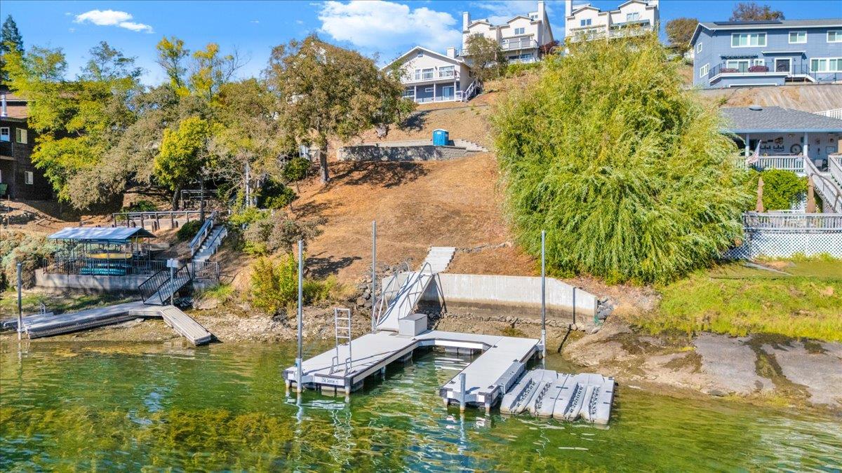 483 Sunrise Rd, Copperopolis, CA 95228