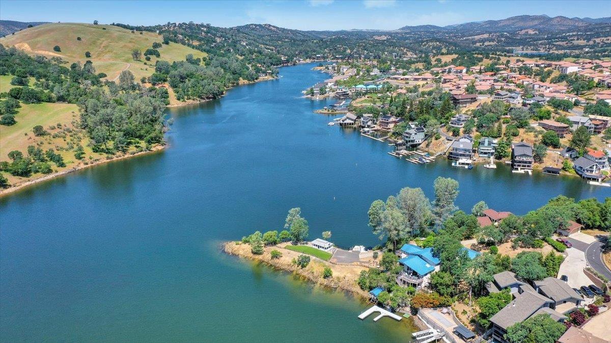 483 Sunrise Rd, Copperopolis, CA 95228