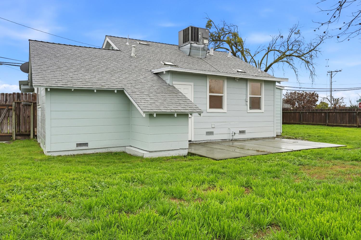 2410 E Gerard, Merced, CA 95341