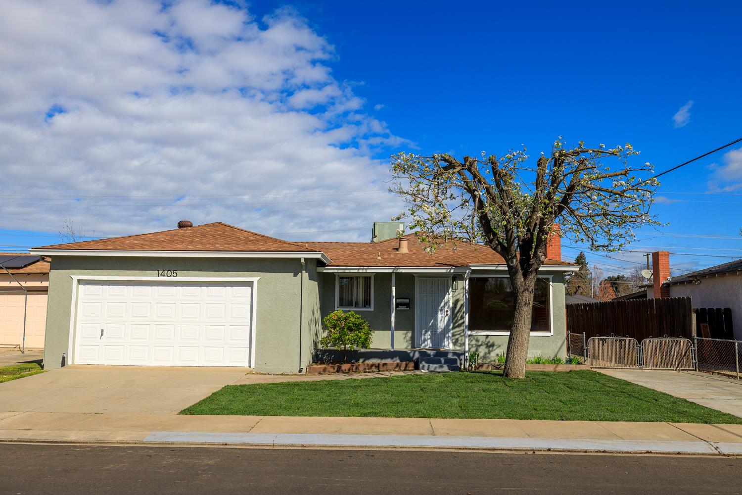 1405 Theo Ave, Modesto, CA 95350