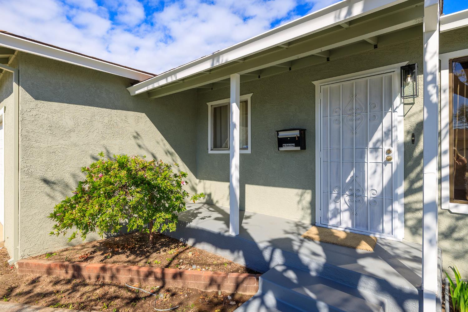 1405 Theo Ave, Modesto, CA 95350