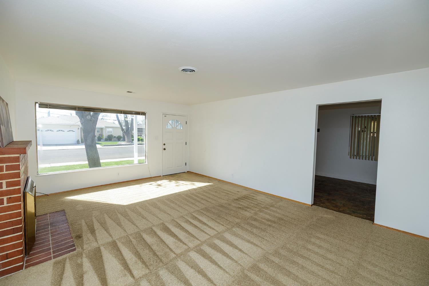 1405 Theo Ave, Modesto, CA 95350