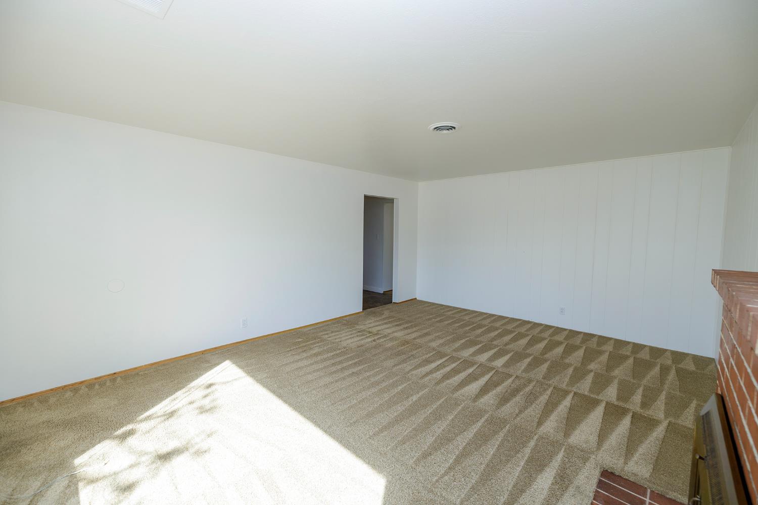 1405 Theo Ave, Modesto, CA 95350