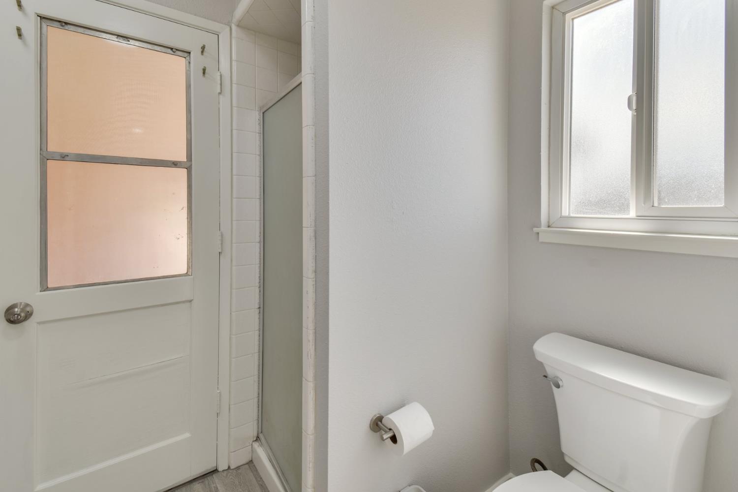 6034 Country Club Pl, Merced, CA 95340