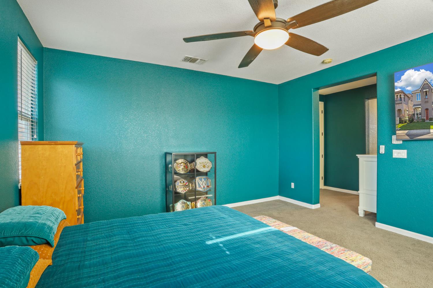 1152 Laureto St, Manteca, CA 95336