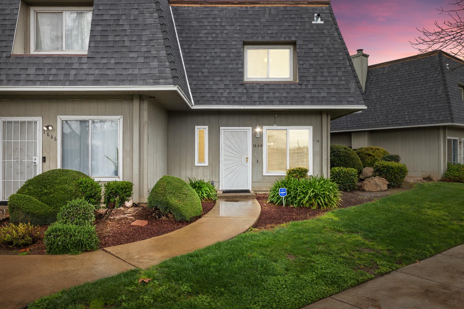 1664 W North Bear Creek Dr, Merced, CA 95348