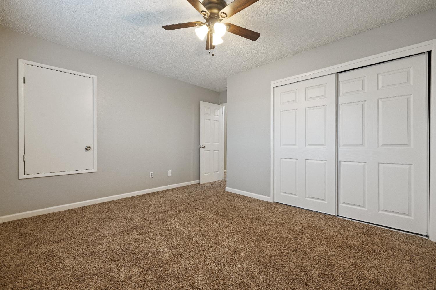 1664 W North Bear Creek Dr, Merced, CA 95348