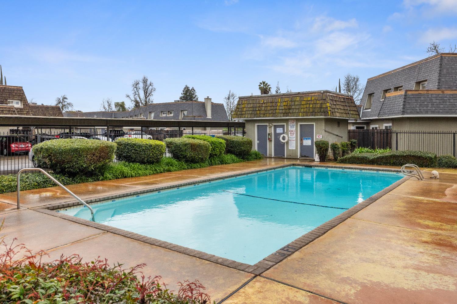 1664 W North Bear Creek Dr, Merced, CA 95348