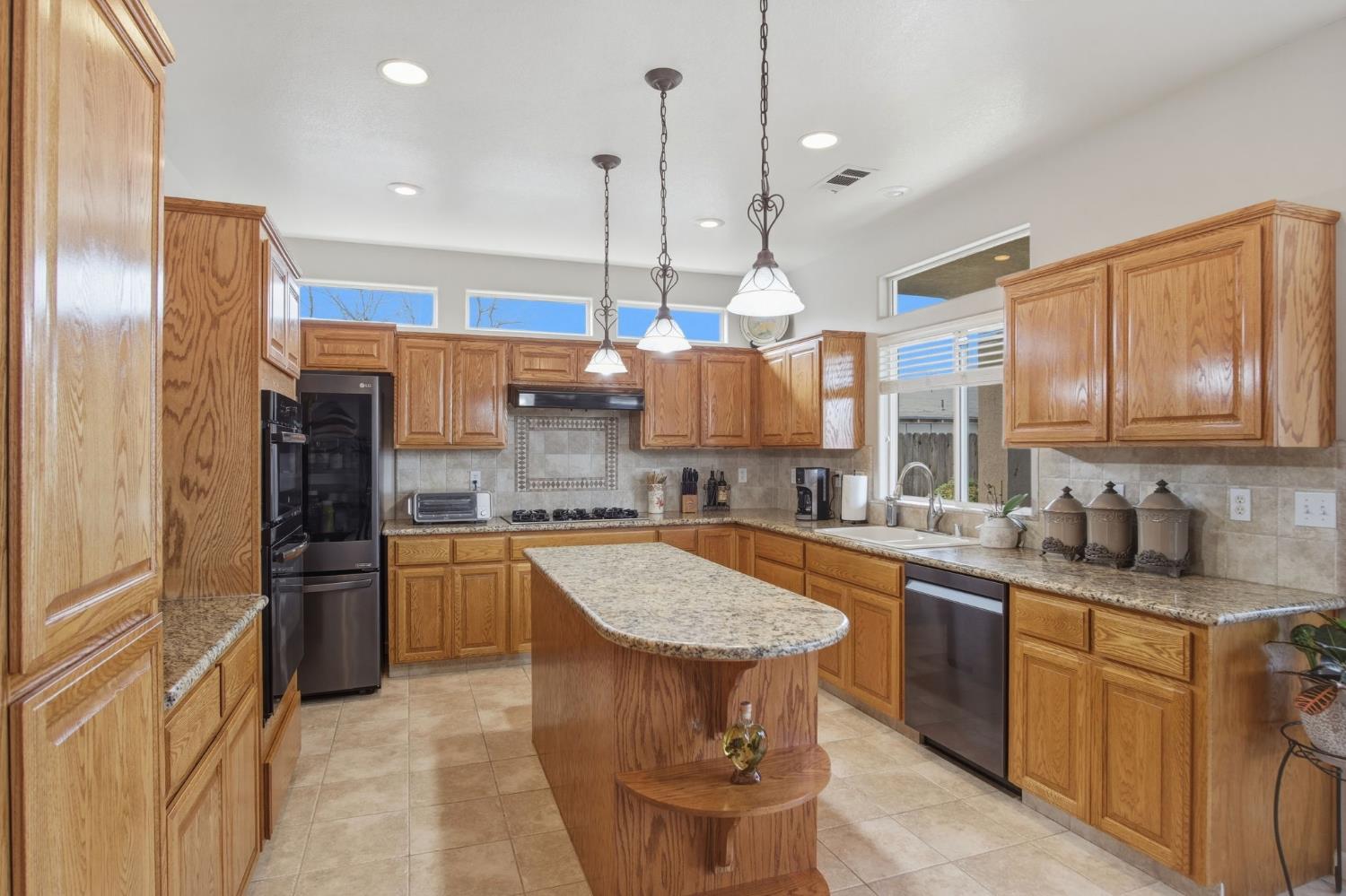 2117 Vincent Ave, Hughson, CA 95326