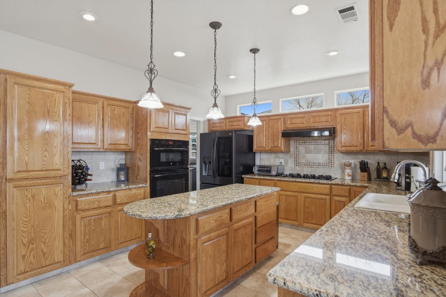 2117 Vincent Ave, Hughson, CA 95326