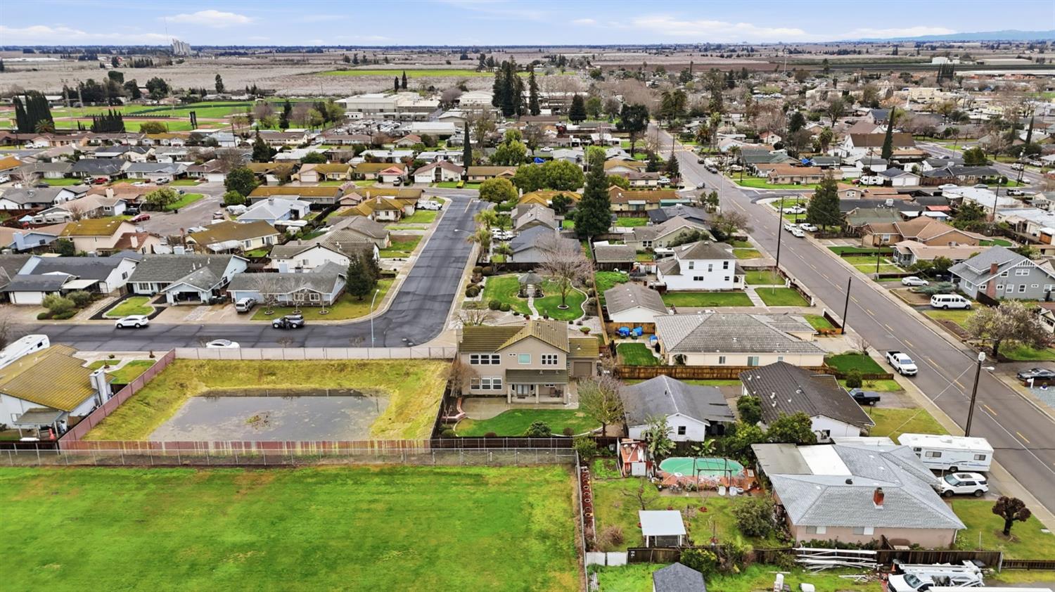 2117 Vincent Ave, Hughson, CA 95326