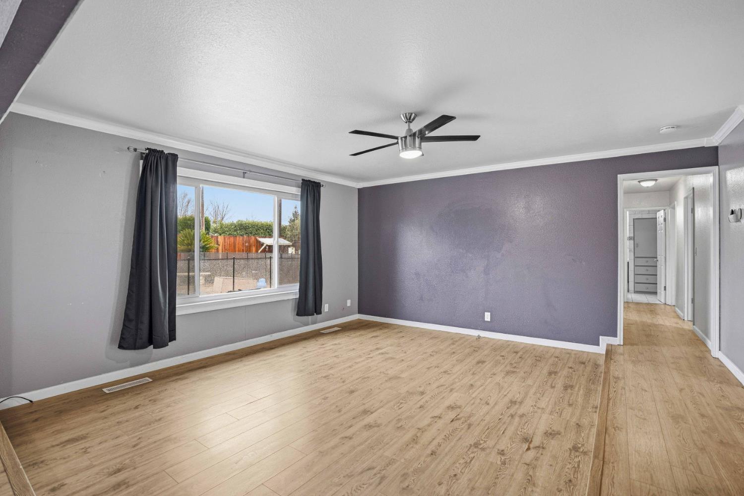 2500 Mira Flores Dr, Turlock, CA 95380