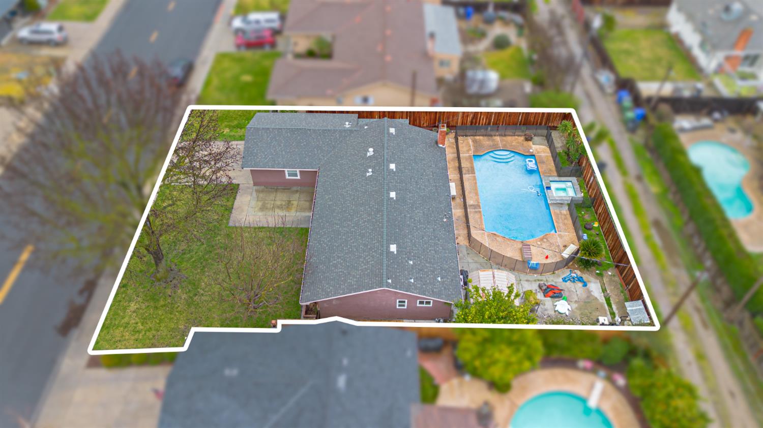 2500 Mira Flores Dr, Turlock, CA 95380