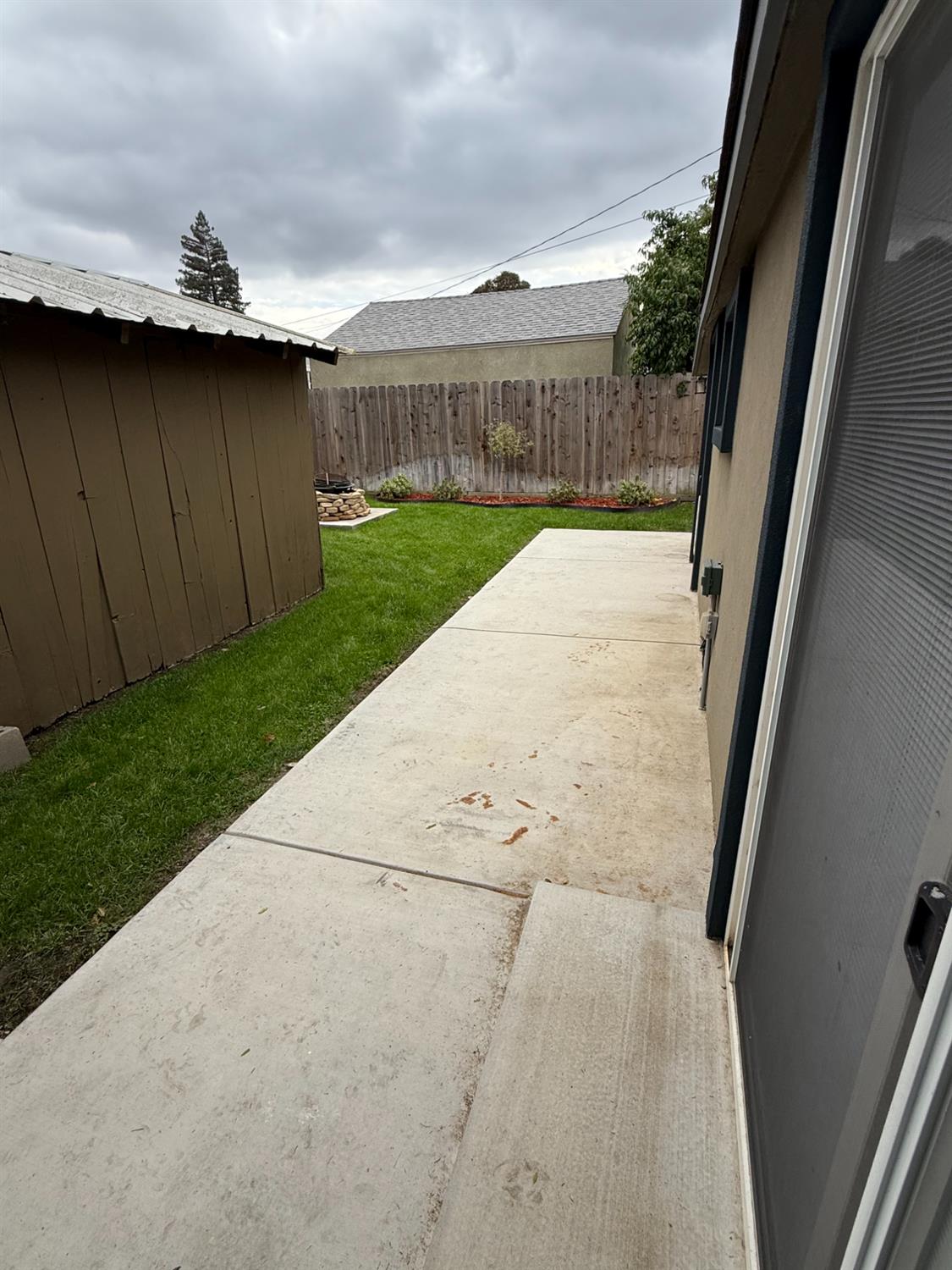 931 Park Ave, Escalon, CA 95320