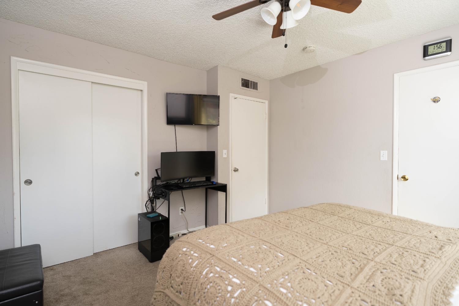 1576 E Warner, Fresno, CA 93710