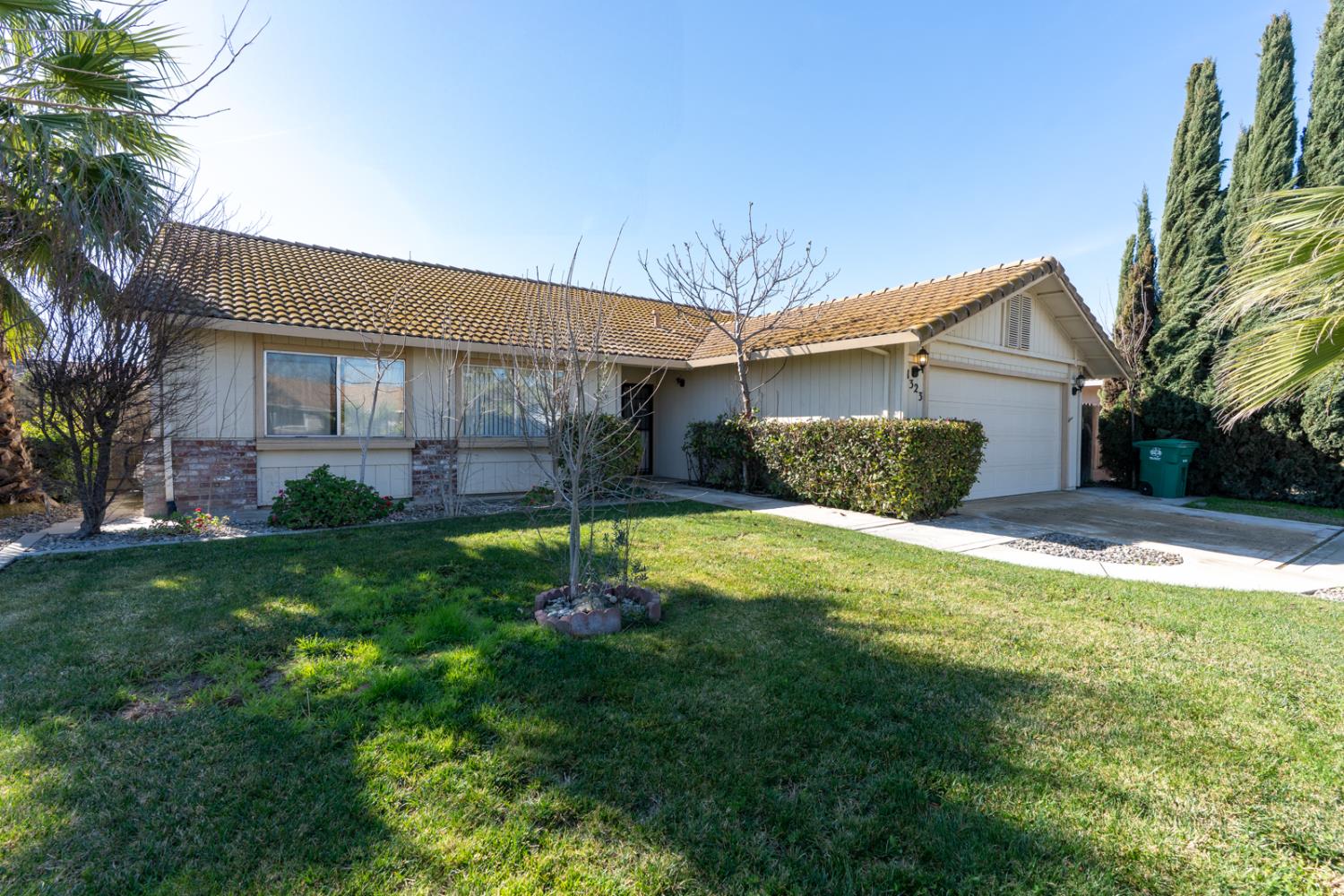 1323 Chukar St, Los Banos, CA 93635