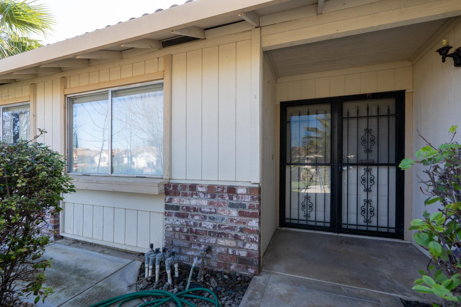 1323 Chukar St, Los Banos, CA 93635
