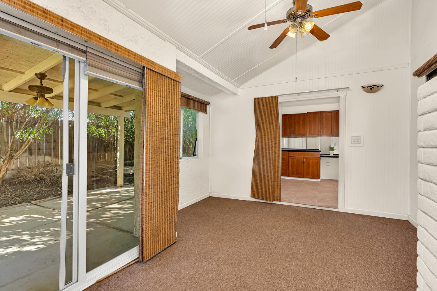 1323 Chukar St, Los Banos, CA 93635