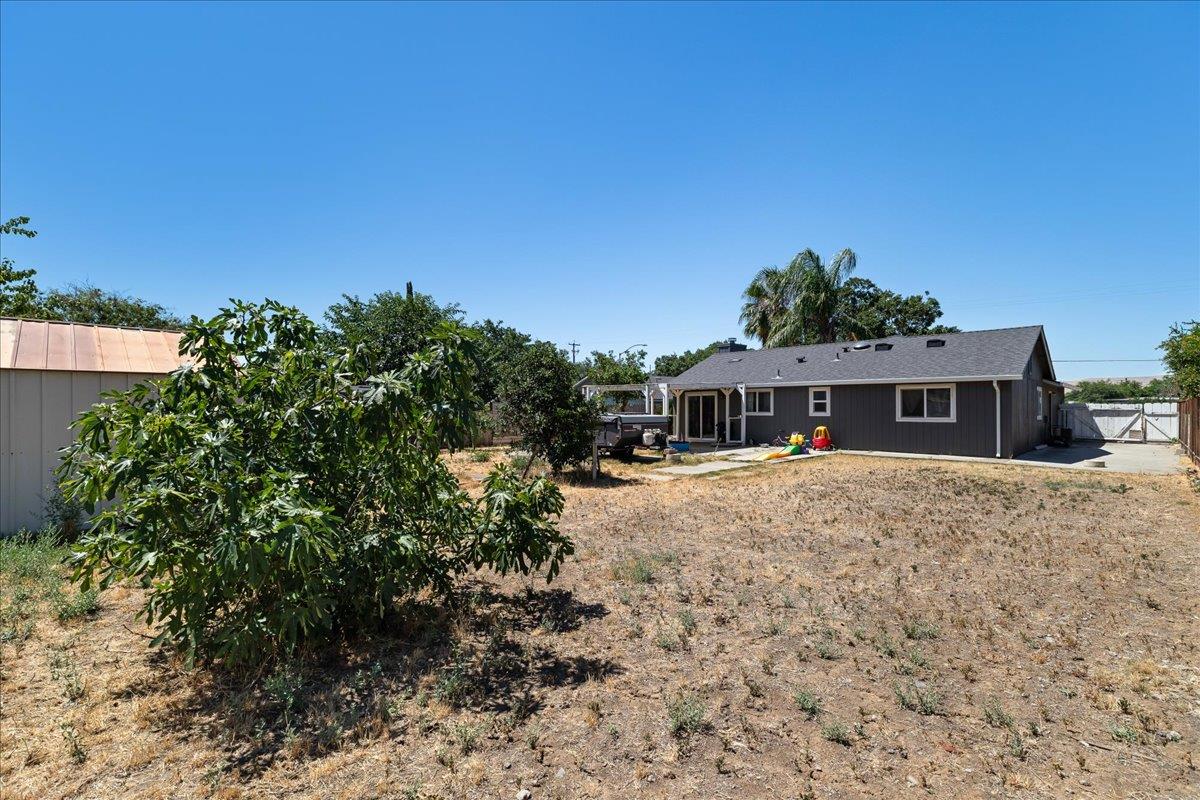 205 Weber Ave, Patterson, CA 95363